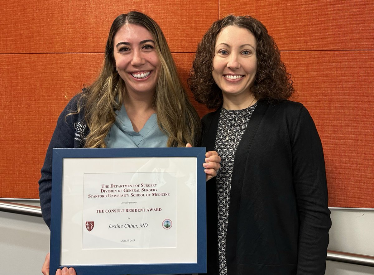 DavidASpain's tweet photo. APD Cara Liebert presenting @JustineChinn1 with Consult Resident of the Year Award for @OpNotes https://t.co/QBuavSL4uC
