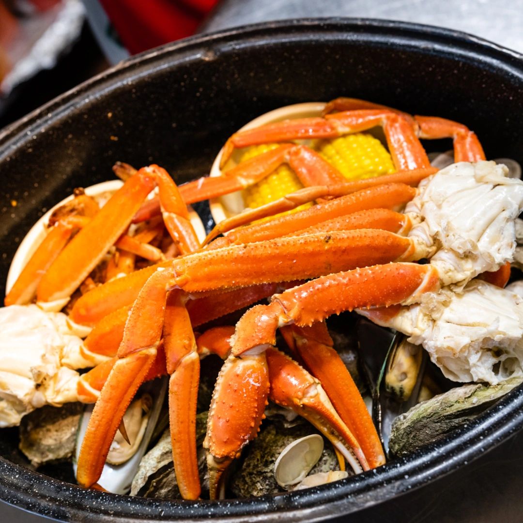 BiminiNoBadDays's tweet photo. Get hooked on the freshest seafood in Myrtle Beach at Bimini's! Our seafood market offers a wide selection of mouthwatering options straight from the ocean. 🦞🦀🍤 Come by and take home the catch of the day! #Biminis #SeafoodMarket #FreshSeafood #MyrtleBeach https://t.co/SEQkK0qJAn