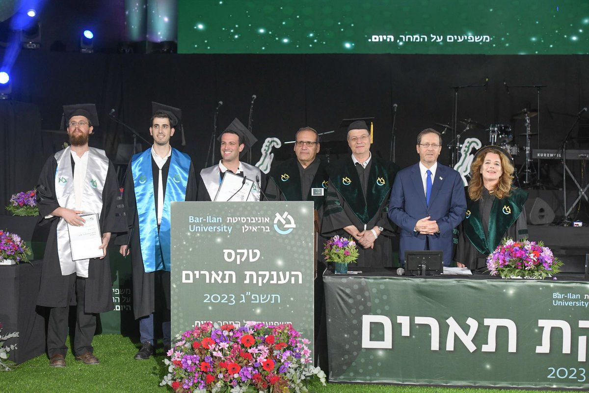 ubarilan's tweet photo. At the Faculty of Law graduation ceremony in the presence of President Isaac Herzog, Dean Prof. Michal Alberstein announced the launch of a new center aiming to pave a path based on dialogue and constructive conflict engagement in Israeli and global society.
📸📸 Nir Shmul https://t.co/pWSDbh0yhZ