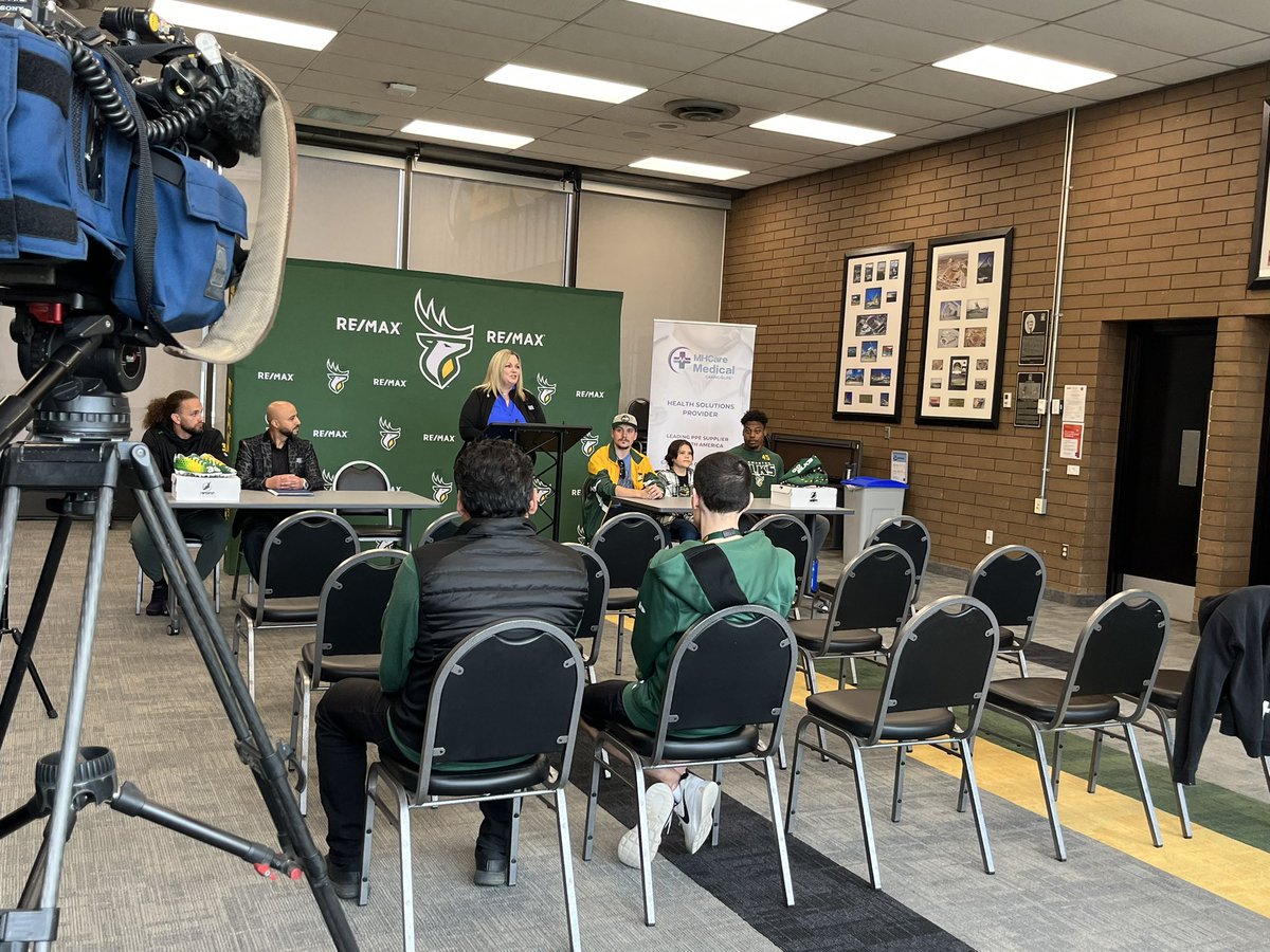 Cleats for Kids initiative presented by <a href="/MhcareMed/">MHCare Medical</a> - proceeds to <a href="/StolleryKids/">Stollery Kids</a> #goelks