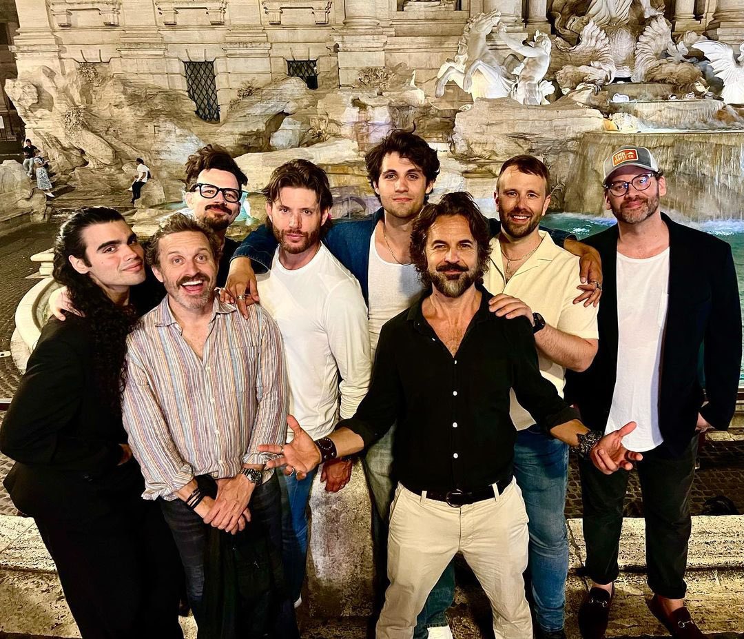 Drake and co in Rome! #JIB13 (via Rob’s IG)