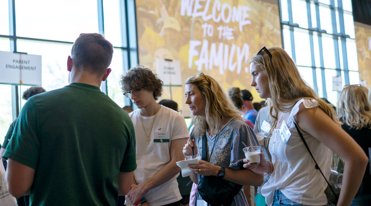 #BU27's first Dr Pepper Hour! 😋🍨

📍 Baylor Line Camp/Orientation