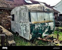 Lorna, If yi go now. I gee yi ma maws caravan in Burntisland fur the fer fortnight for hee haw. Its braw. You will like it, got compost toilets.