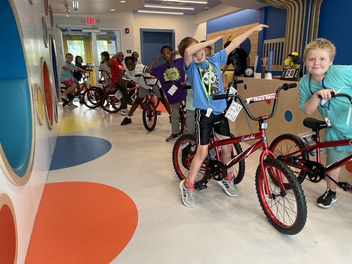 BestoftheBatch's tweet image. Today 30 of our lucky 3rd and 4th Grade Buccaneer Campers went home with a cool cherry red bikes 🚲♥️

Huge thank you to @unitedwaySWPA for donating the bikes and helmets so our kiddos can enjoy summer 2023 on wheels 🤞

#UnitedWay #WelcomeBackSummer #Partners #SummerFun #Biking