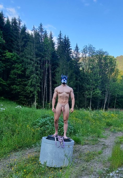 Are you into outdoor nudes? 😈 https://t.co/jHRTHycM8Q<a href="/tag/snaxberlin"class="tags"><span>#snaxberlin</span></a>