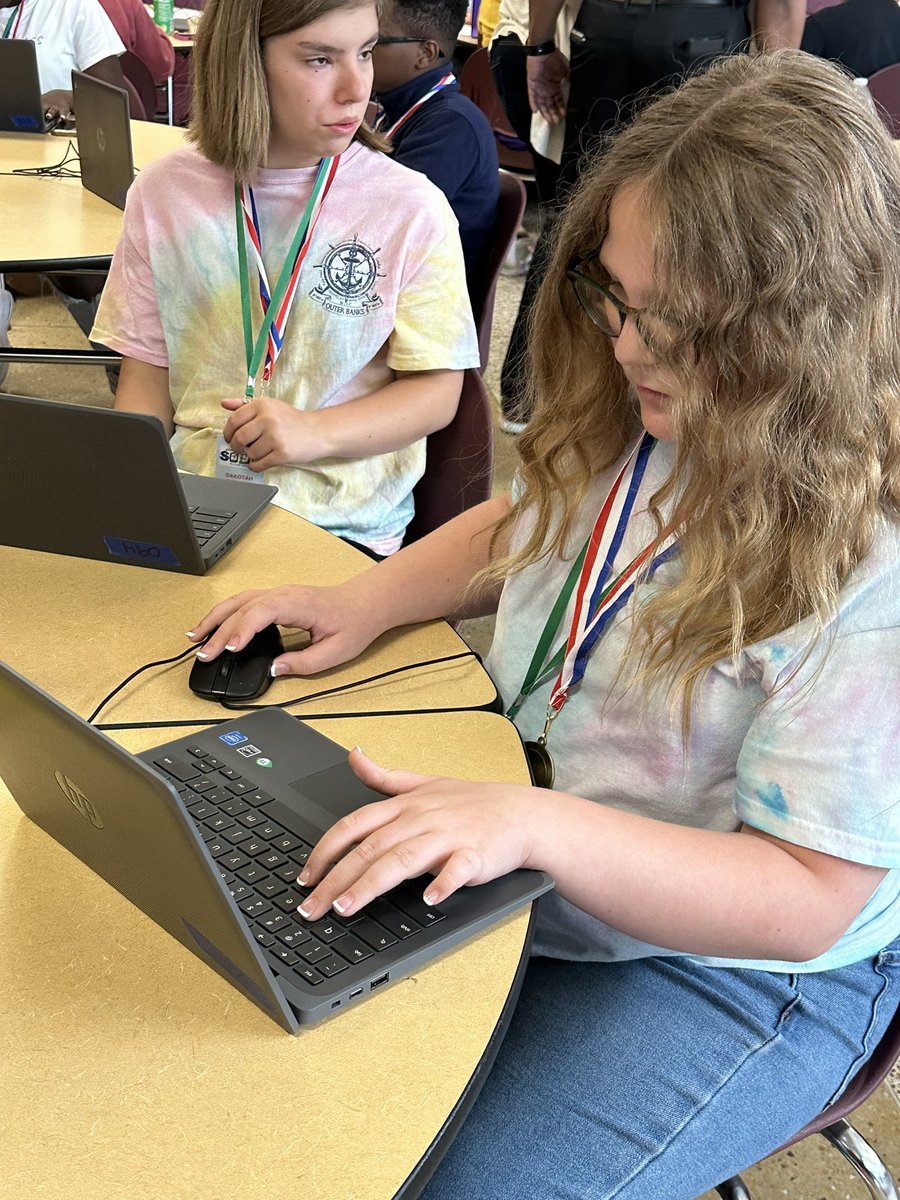 KelGreening's tweet image. The 5Cs are in full effect at the #STEMExtravaganza #SPSCreatesAchievers