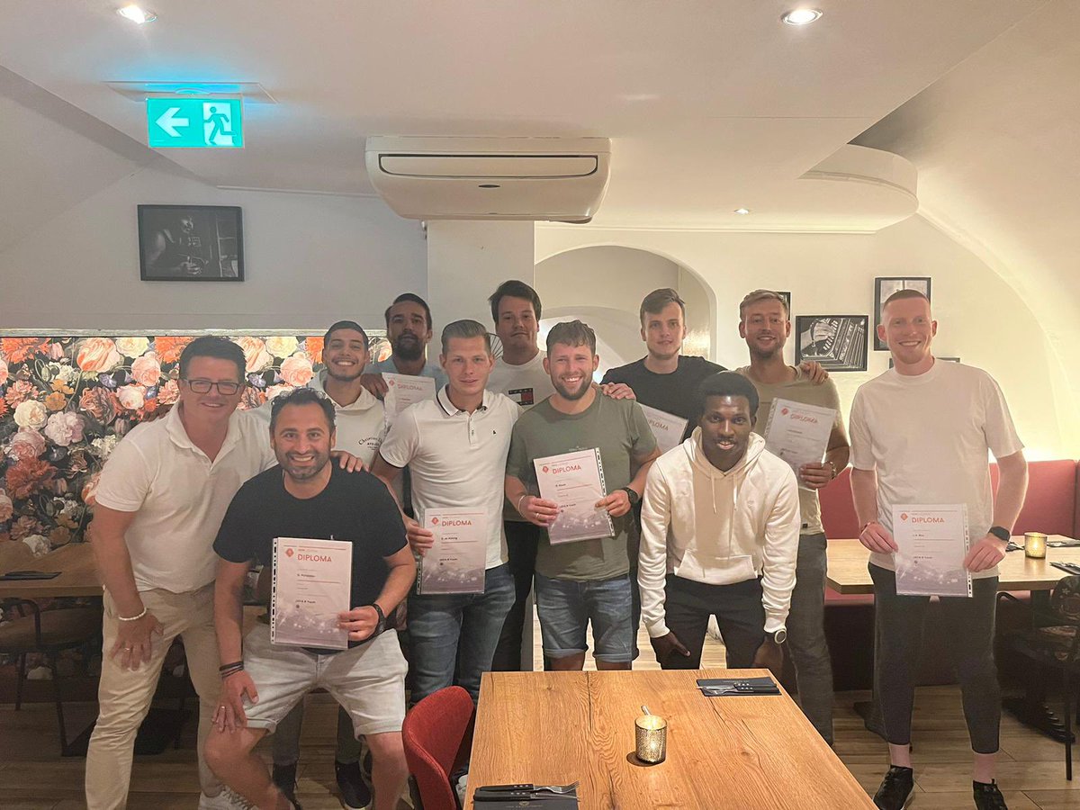 Marco van Lochem tweet media