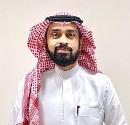 KFUniversity's tweet photo. معالي رئيس #جامعة_الملك_فيصل الدكتور محمد بن عبدالعزيز العوهلي يهنىء سعادة الدكتور فيصل بن صالح المذن بمناسبة انتخابه رئيسًا للجنة الفنية لشبكة الشرق الأوسط للإبل والتابعة للمنظمة العالمية لصحة الحيوان، مثمنًا دعم القيادة الرشيدة- أيدها الله- لاستثمار الجامعة كوادرها الوطنية في المجالات البحثية والتدريبية والفعاليات الثقافية والعلمية المعنية بالإبل.