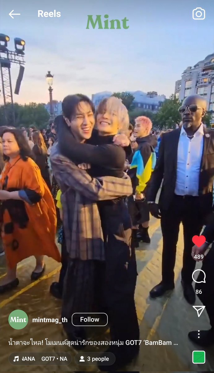 BamBamBooster's tweet photo. 230621 [mintmag_th's​ IG​ Reels ]

#LouisVuitton #GOT7 💚 
🔗https://t.co/NNXEKVOA0z

BAMBAM LV MEN SS24
#BamBamxLouisVuitton
#LVMenSS24 @LouisVuitton​
#BamBam #뱀뱀 @BamBam1A https://t.co/JztvVbRC1n