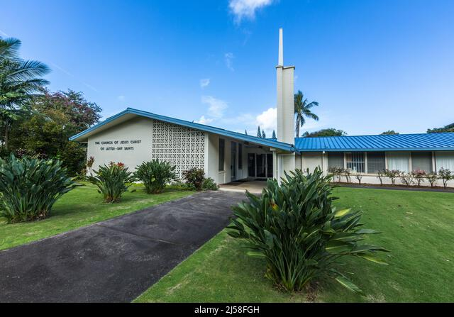 @JasonKomm Because of the Lori Vallow case, we made a point to drive by the LDS church she was attending in Kauai when we were on vacation. So morbid and one of the most embarrassing things I've never done, but the building was pretty 🤣