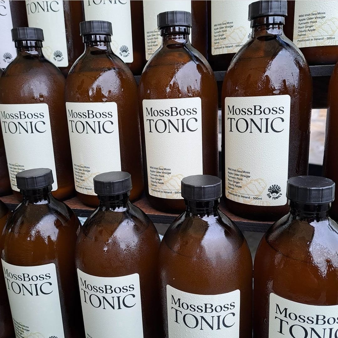 Little bottle with lots of goodness! 
Made with organic Irish Sea Moss and apple cider vinegar, this tonic helps support your gut and digestive well being. 
Stop by @oirtonics  stall this Friday and taste the goodness. 
 #guthealth #organic #ennis #farmermarket #foodcommunity