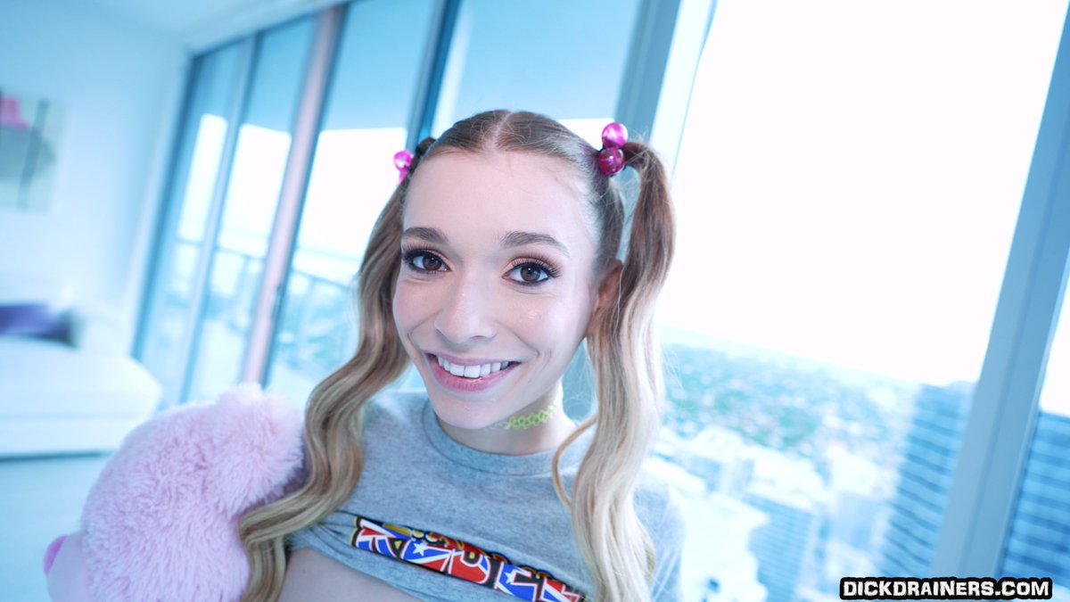 Dick Drainers on Twitter: "I like when she smile🥰 👸🏼💖 @_jessicaxmarie"