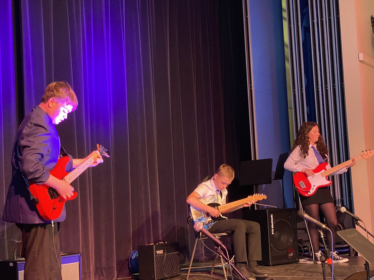 Absolutely fantastic effort from all of our performers tonight! 
We had a fabulous audience and we truly appreciate all the support. See you again at Christmas! (only 181 sleeps…)🤫