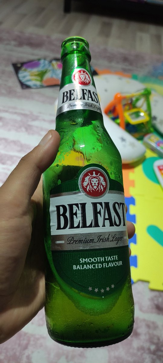 Efesin yeni birası Irish Lager fena değil. Lagerci değilim Ale severim ama içimi güzel geldi.
Ama kardeşim bir Tuborg kesinlikle değil be...