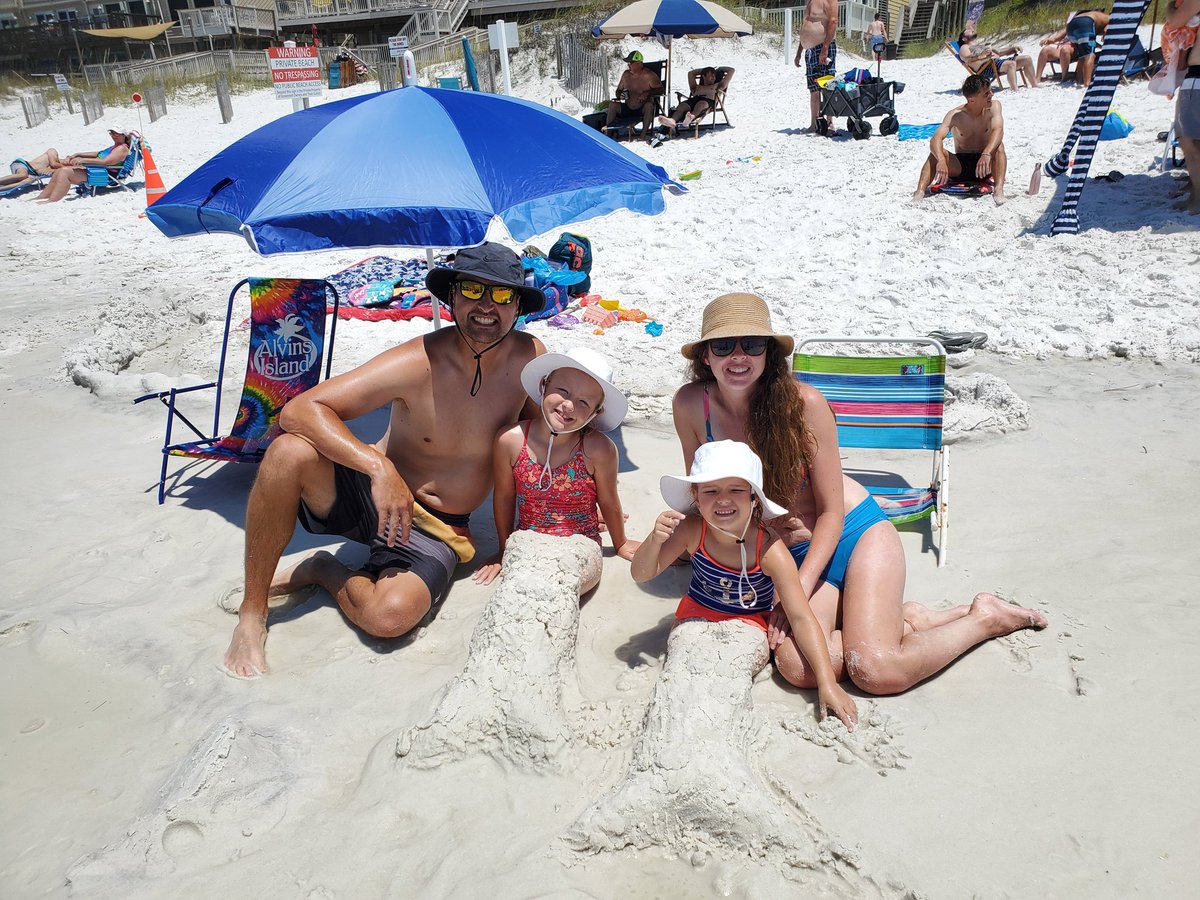 Coach_Root's tweet image. Love our family vacations!