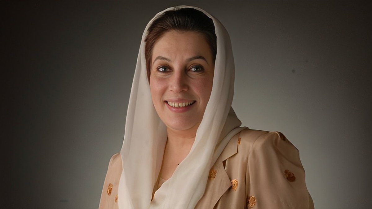Happy 70th birthday to the Daughter of the East. 
Your visionary leadership, unwavering commitment to democracy &amp; dedication to empowering women continue 2 inspire. Your legacy lives on as a symbol of strength and hope. 

#HumSabKiBenazir