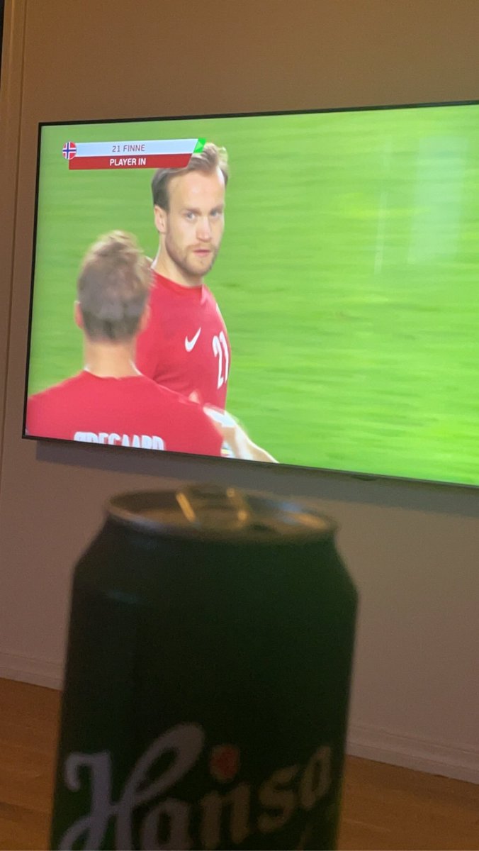 Bård Finne er større enn landslaget hahaha🤣🤣
