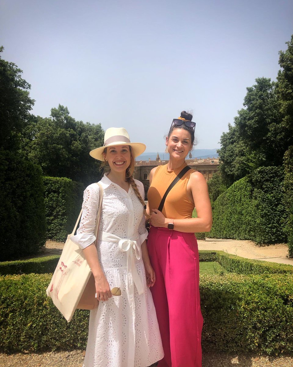 Elizabeth Burrell tweet media