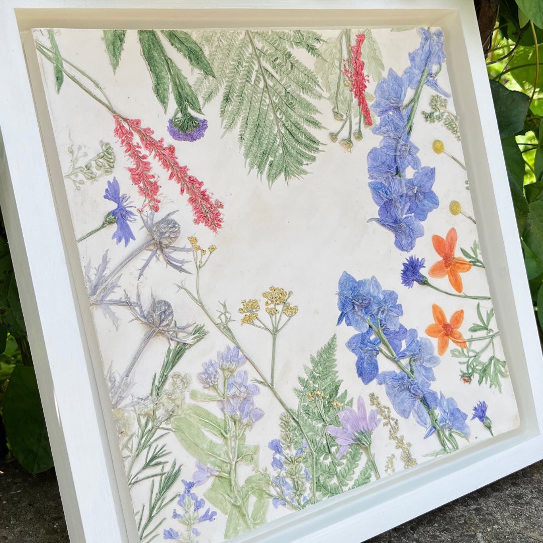 Do you have a plan for your wedding flowers after your special day? Have them turned into a botanical cast keepsake for you to treasure long after the flowers would have faded away #weddingflowerpreservation #bouquetpreservation