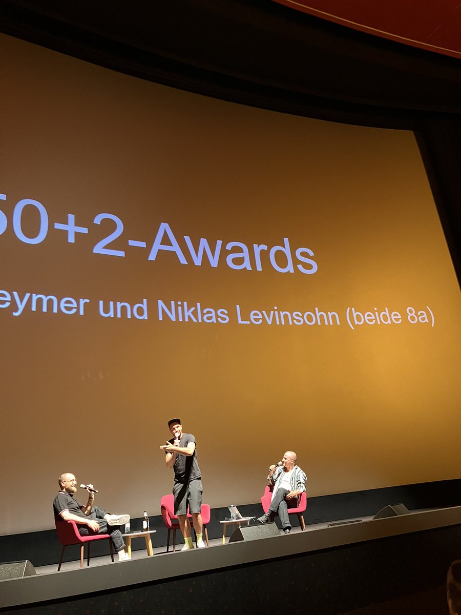 „Hallo Rouven, ich bin sicher, du schaust zu.“ <a href="/levins0hn/">Niklas Levinsohn</a> <a href="/BrudiVoeller/">NicoHeymer</a>
