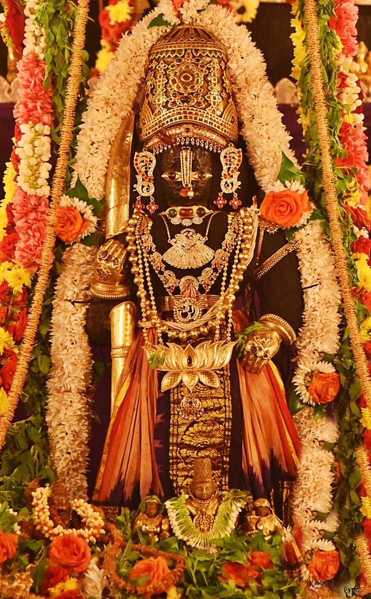 SriKrishnaUdupi's tweet photo. KRISHNAPURA PARYAYA 20 June 2023 
ಉಡುಪಿ ಶ್ರೀ ಕೃಷ್ಣ ದೇವರಿಗೆ ಕಡಗೋಲುಕೃಷ್ಣ ಅಲಂಕಾರ 
Kadagolu Krishna Alankara.
Alankara &amp; Maha Pooja By Shri VidyaSagara Theertha Swamiji, Sri Krishnapura Matha(PARYAYA MATHA).
Follow us @ https://t.co/tz0XLx5mXf
For Online Seva:
https://t.co/x1wq6LiQQR https://t.co/w9UIAH8KNP