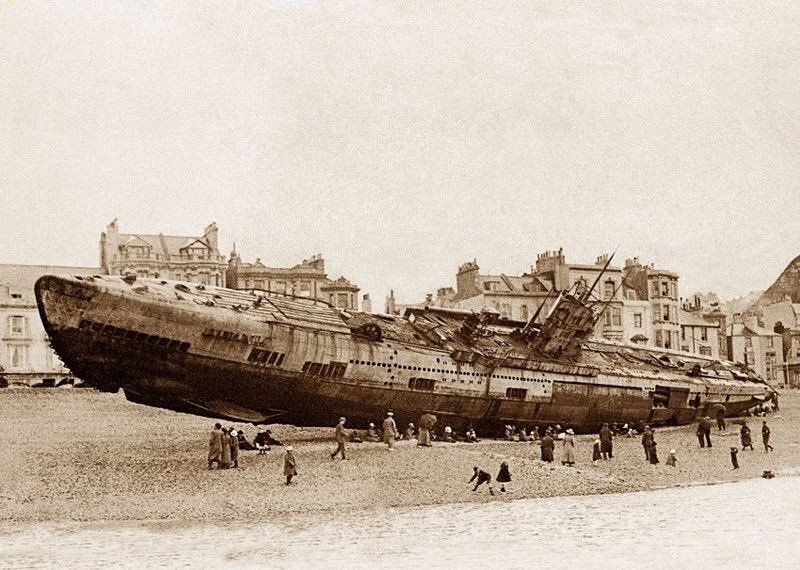 In the morning of 15 April, 1919, the townsfolk of Hastings, in Sussex, on the south coast of England, woke up to an astonishing sight. A huge German U-boat had washed ashore