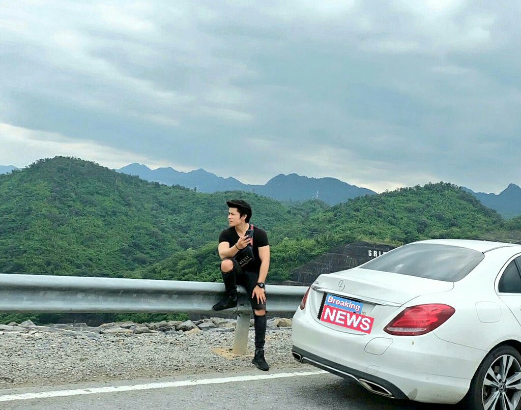 weerakrai's tweet photo. เหงาบาง.. บางเวลา..🍃

#แคปชั่นเด็ด #แคปชั่นเสี่ยว  #khun #khunv #ขุนวี https://t.co/CyFgfa1r40