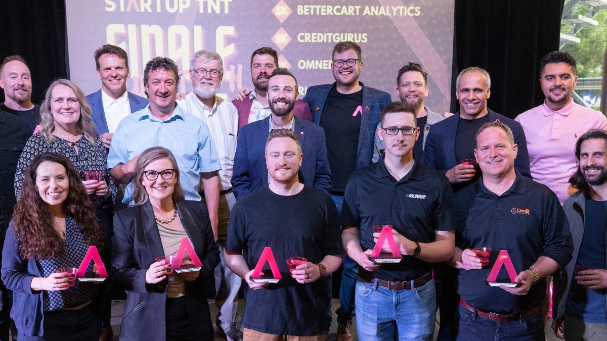 colabsyxe's tweet photo. Another day, another 💰

SK tech startups awarded over $300K in investment deals at the @Startup_TNT  Summit Finale!

Congrats to @OmneeTech for leading the win 🎯 https://t.co/PJi7G0ROgk