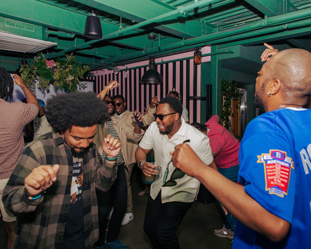 soundsbytfields's tweet photo. #NoStandingRoom is back this Saturday, June 24th! We got an amazing lineup playing your favorite sounds from all over the world!

Sounds by @boKnowsDJING + DJ K.O + + Ilham-maé + Myself

Hosted by @Greeezay 

$15 Tickets are still available at the link in bio! https://t.co/sL0ISjaJ6L