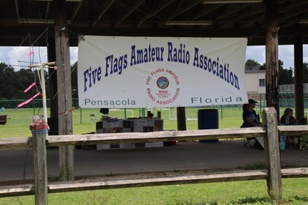ECPublicSafety's tweet photo. 📻 The Escambia Amateur Radio Emergency Service will gather at Ashton Brosnaham Park for the 2023 American Radio Relay League Field Day June 24 and 25. The public is welcome to attend the demonstrations by local ham radio operators.

👉 Learn more: https://t.co/62ilB2v3FI https://t.co/ZfQBoKsbJL