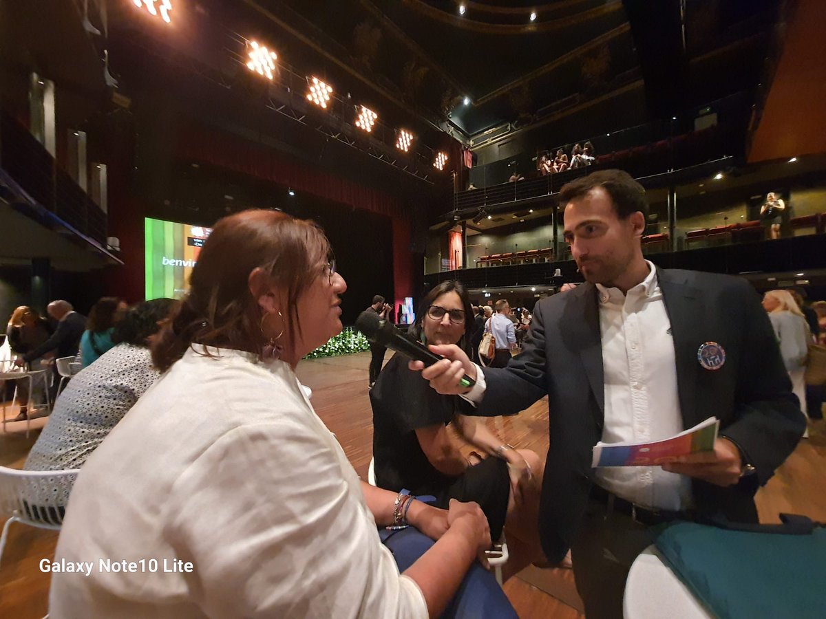 IntressOrg's tweet photo. Els #20anysTaula ens fan sentir molt vives... i en reinvenció permanent. #equip #solidesa #futur @Taula3sector https://t.co/UGdOEq1PyM