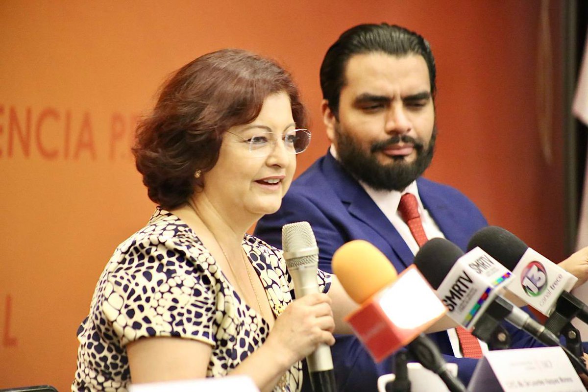 CCPMichoacan's tweet photo. Presentamos ante los medios de comunicación los detalles de nuestro Foro Regional las NIFS y las NIA en Continua Evolución, el cual se estará desarrollando los días 23 y 24 de junio, donde estaremos recibiendo a contadores de 8 estados de la República.

#PrincipiosQueTransforman https://t.co/ljwumAJteY