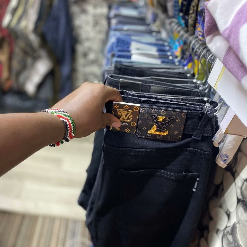 Your Market Place' on X: Black Non-fade jeans at 1600 ksh 0721430970  Others at 1300ksh 🔥🔥🔥🌴🌴🌴💧💧💧 Florals shirts available at 650ksh  Flunnels available at 