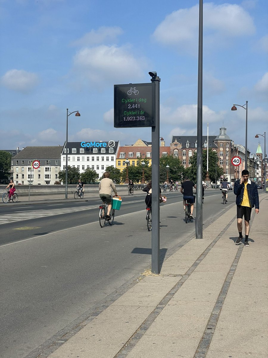 currently in Copenhagen and do you know what the best thing about a city with a ton of bikes and very few cars is?

the peace and quiet. there are tons of people and yet I can hear the birds chirping. cities aren’t loud. cars are loud