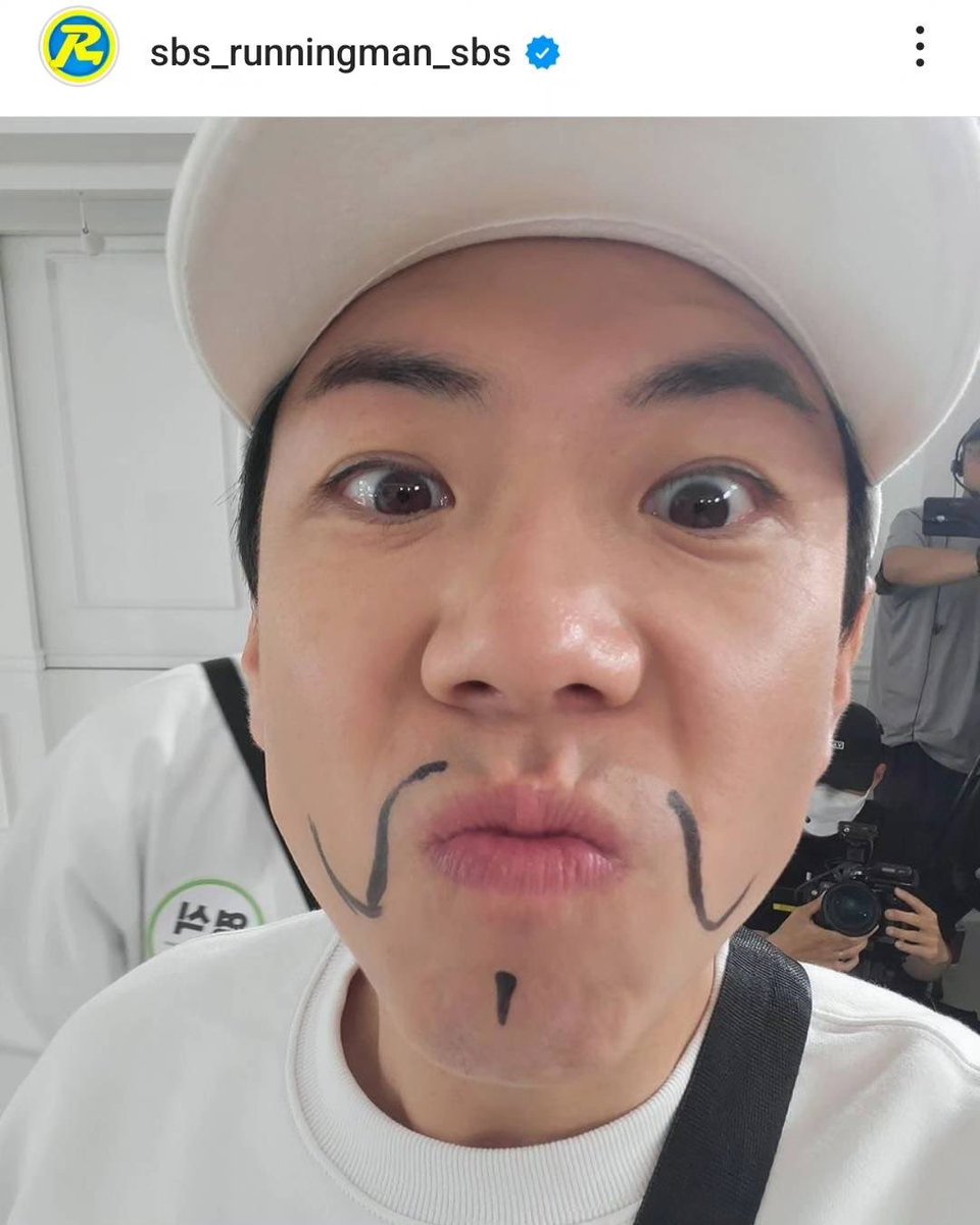 chainsawlator's tweet photo. @sbs_runningman_sbs：
💣 鯰.魚.自.拍.錄.製 💣 
劉在錫x池錫辰x全昭旻x梁世燦
終究���為了鯰魚的四位成員
下次拜託再以鯰魚男、鯰魚女再見囉…❤️

[RUNNINGMAN]
👉週日晚間6點20分👈

#haha #yangsechan #jiseokjin #youjaesuk #songjihyo #jeonsomin #kimjeonguk https://t.co/CKGknpZTUw