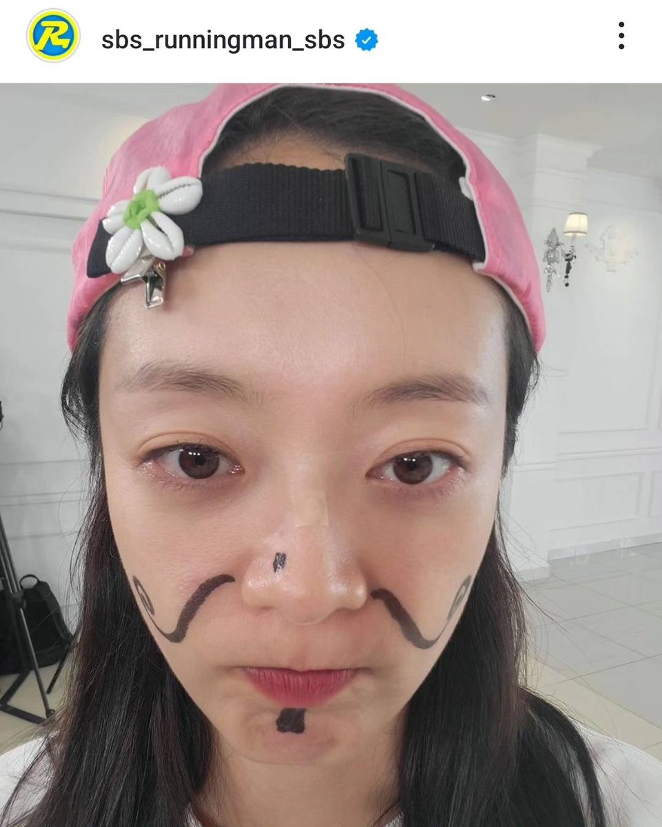 chainsawlator's tweet photo. @sbs_runningman_sbs：
💣 鯰.魚.自.拍.錄.製 💣 
劉在錫x池錫辰x全昭旻x梁世燦
終究���為了鯰魚的四位成員
下次拜託再以鯰魚男、鯰魚女再見囉…❤️

[RUNNINGMAN]
👉週日晚間6點20分👈

#haha #yangsechan #jiseokjin #youjaesuk #songjihyo #jeonsomin #kimjeonguk https://t.co/CKGknpZTUw