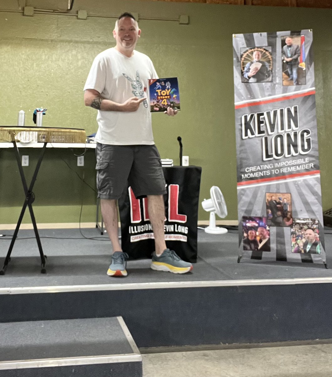 kevlong72's tweet photo. It’s been a while since I’ve posted 
Booking my magic and fall summer shows Now! https://t.co/nnHq3C2pzr