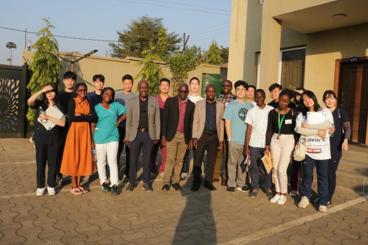 Today, our Healthcare program was honored to deliver a presentation to Clinical Research Education and Management Services sponsored medical students. 

We had a great time interacting with the students who were so keen to learn. 

#Heathcare #CharitiesOfAfrica
