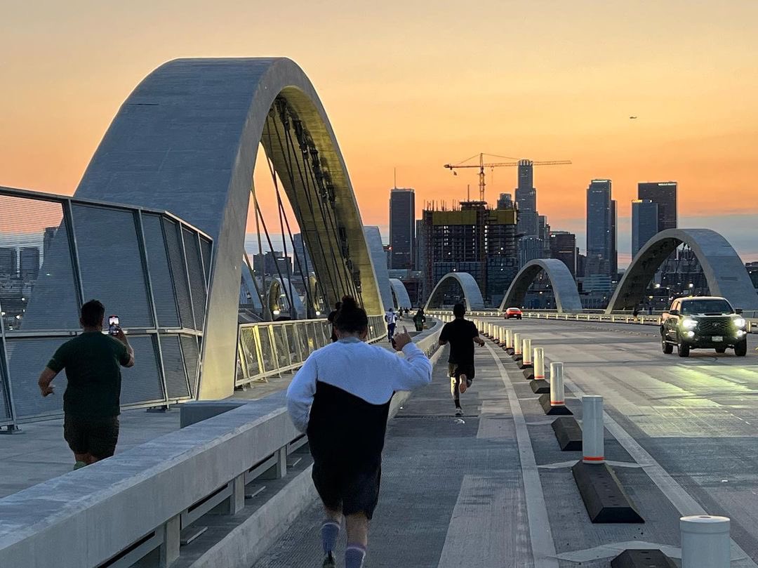 Boyleheightsbr's tweet photo. Sunset and breaking a sweat. If that sounds like something you'd like to try then we hope you join us this Wednesday at 7:45 pm https://t.co/kNtxvqnyGM