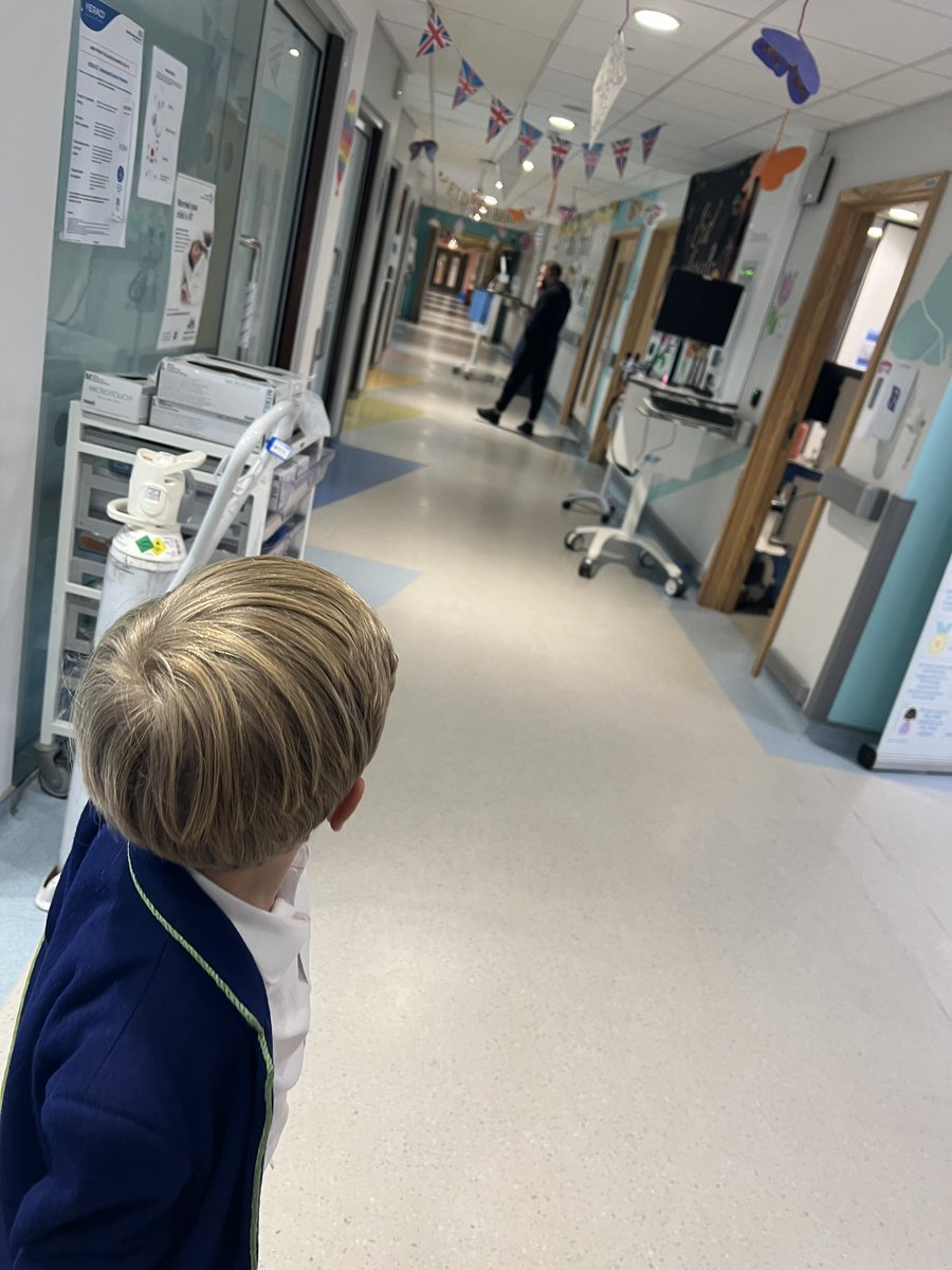 RebeccaPadgett's tweet photo. 5yo is struggling terribly with pesky chest. Drs appt= referral to Children’s Ambulatory Care (ACE) team &amp; before you know it we’re @BTHFT Ward 32 being seen.Thanks to Lizzie &amp; Lesley for their remarkable care.  @Mel_Pickup once again great work from the team in paeds. Home soon https://t.co/yauYXtl1ok