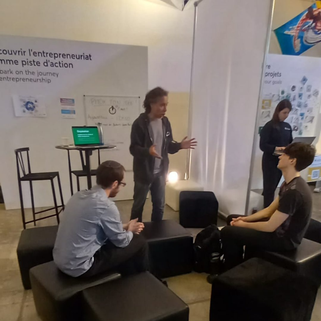 C'est parti pour une 2e journée de belles découvertes à Rêver l'impossible #jeunesse #youngpeople #rever #dream #collaboration #idees #ideas #mondededemain #worldoftomorrow #quebec #opportunity #challenges #defis