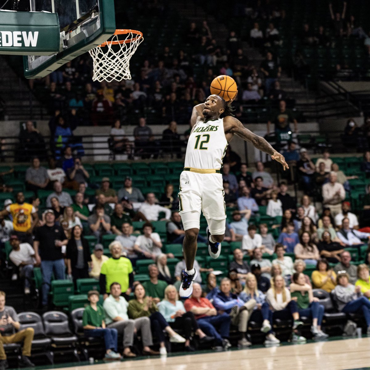 Happy Birthday, <a href="/3Ttoney/">ttoney_3_BUCKETS</a>! 🎉

#WinAsOne