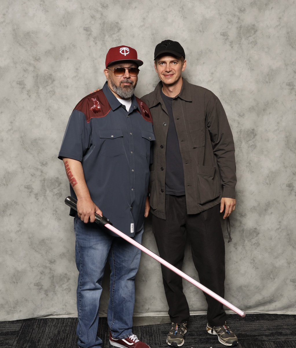 'Darth Vader' Hayden Christensen trying to convince me the Dark Side is not so bad. #starwars #haydenchristensen