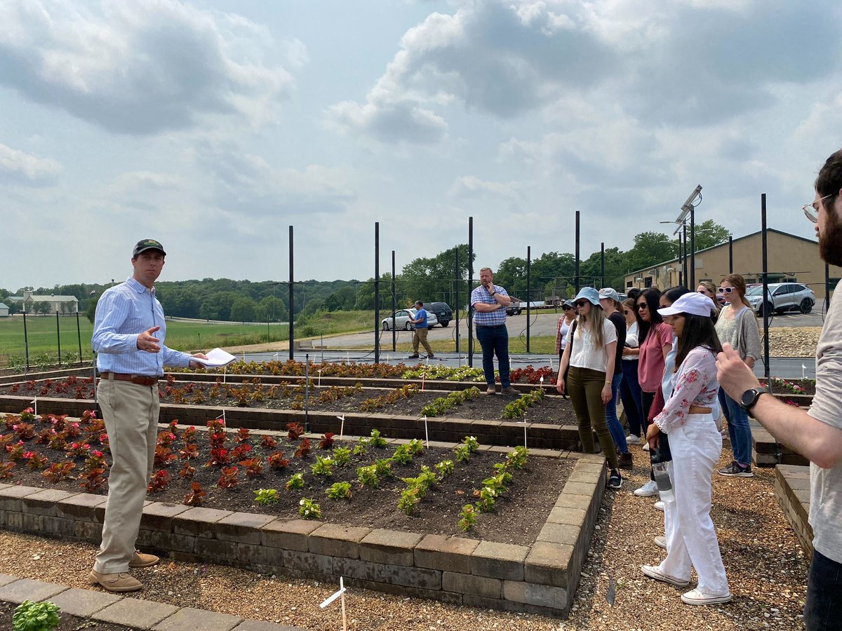 APS Grad Club tweet media