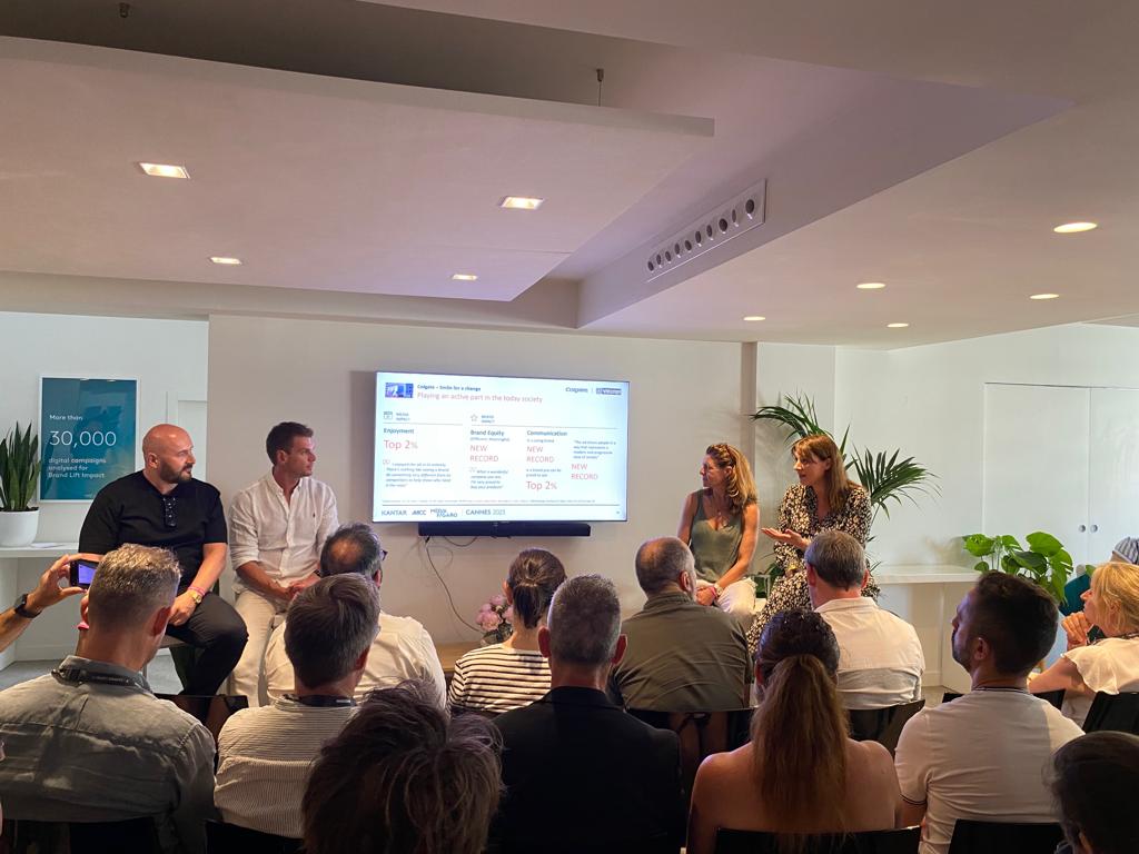 KantarFR's tweet photo. "La qualité créative contribue pour près de 50% à l’impact media, loin devant la couverture ou la fréquence des contacts" - Anne-Lise Toursel, Head of Media & Creative partage les insights de #creativityisbusiness aux #Canneslions2023 ! (source : Base données Kantar CrossMedia). https://t.co/hSVdEPQsjg