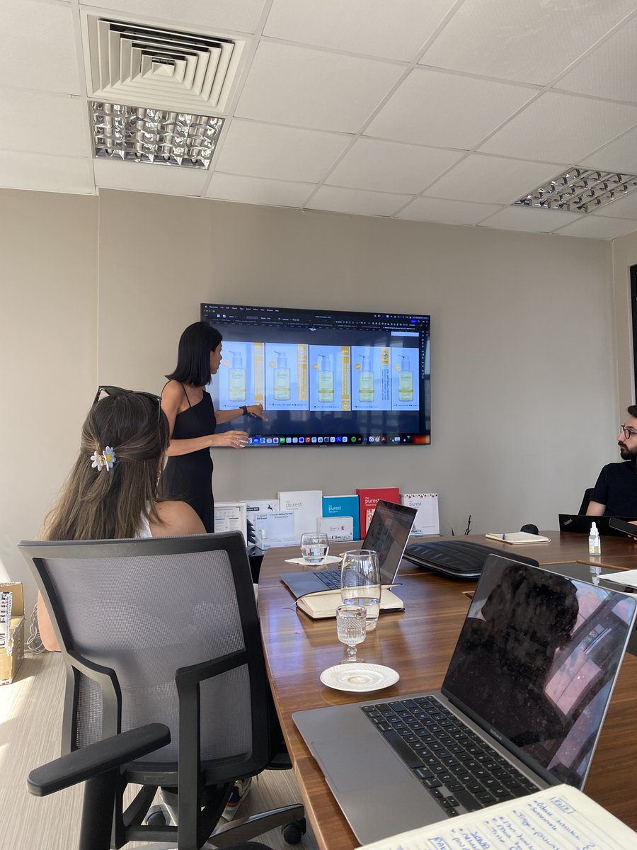 usersdotcom's tweet image. What a #DotMeeting! 

Today, we had an awesome brainstorming sesh with our #DotPartner, @PurestSolutions  team! Coming together with the e-commerce, design, business development, digital marketing, sales, and marketing teams is a real inspiration that fosters idea exchange.