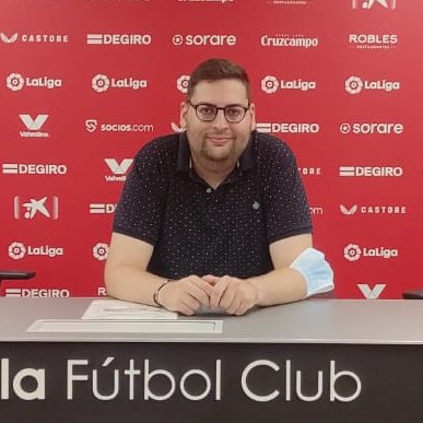 CFSantomera1's tweet photo. 📢 ¡El banquillo ya está LISTO para la SIGUIENTE TEMPORADA!

Entrenador: José Francisco Asensio.
Segundo: Joaquín Sáez Mara.
Delegado: Juan Martínez Muñoz.

🍍 ¡A por TODAS, EQUIPO!

🚢 Nuestro CAPITÁN prepara el BARCO para la 2023-24.

#cfsantomera https://t.co/dH1BVdKDgk