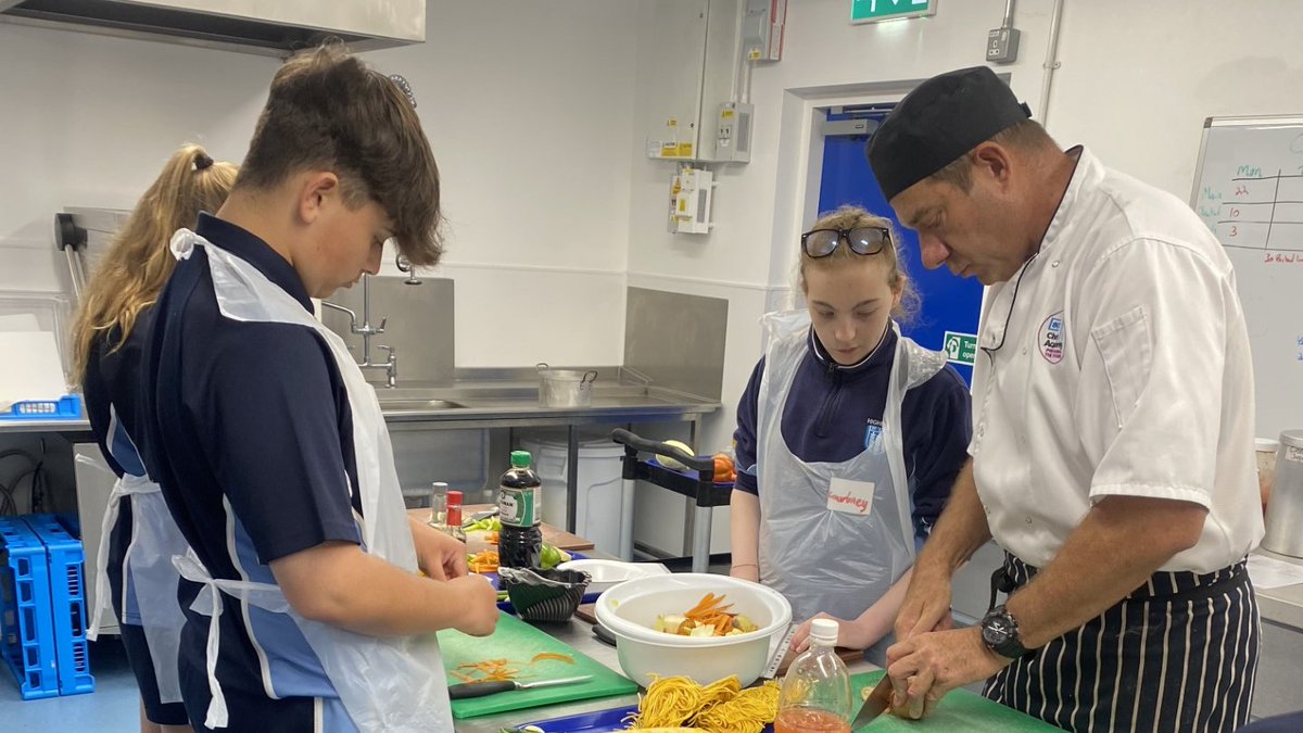 HighfieldLA's tweet photo. As part of our #BeYourBest enrichment offer our year 9 pupils are working with Chef's Academy. We are exploring the connection between identity, festivals and food! #LeadingMyLife #StarFoundations https://t.co/QrtSHZX2gD