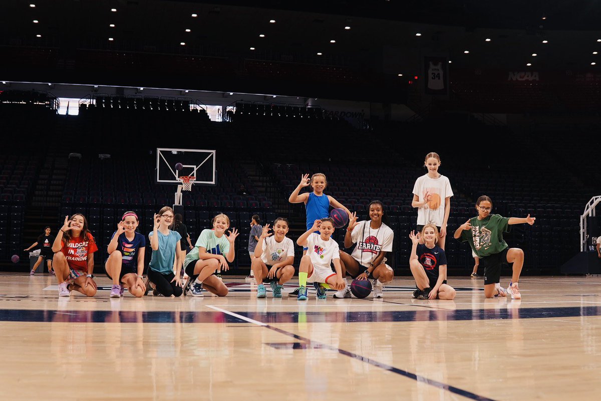 Day 1 of the @AdiaBarnes Basketball Academy Camp was a HUGE success  👏

#MadeForIt x #LeaveALegacy