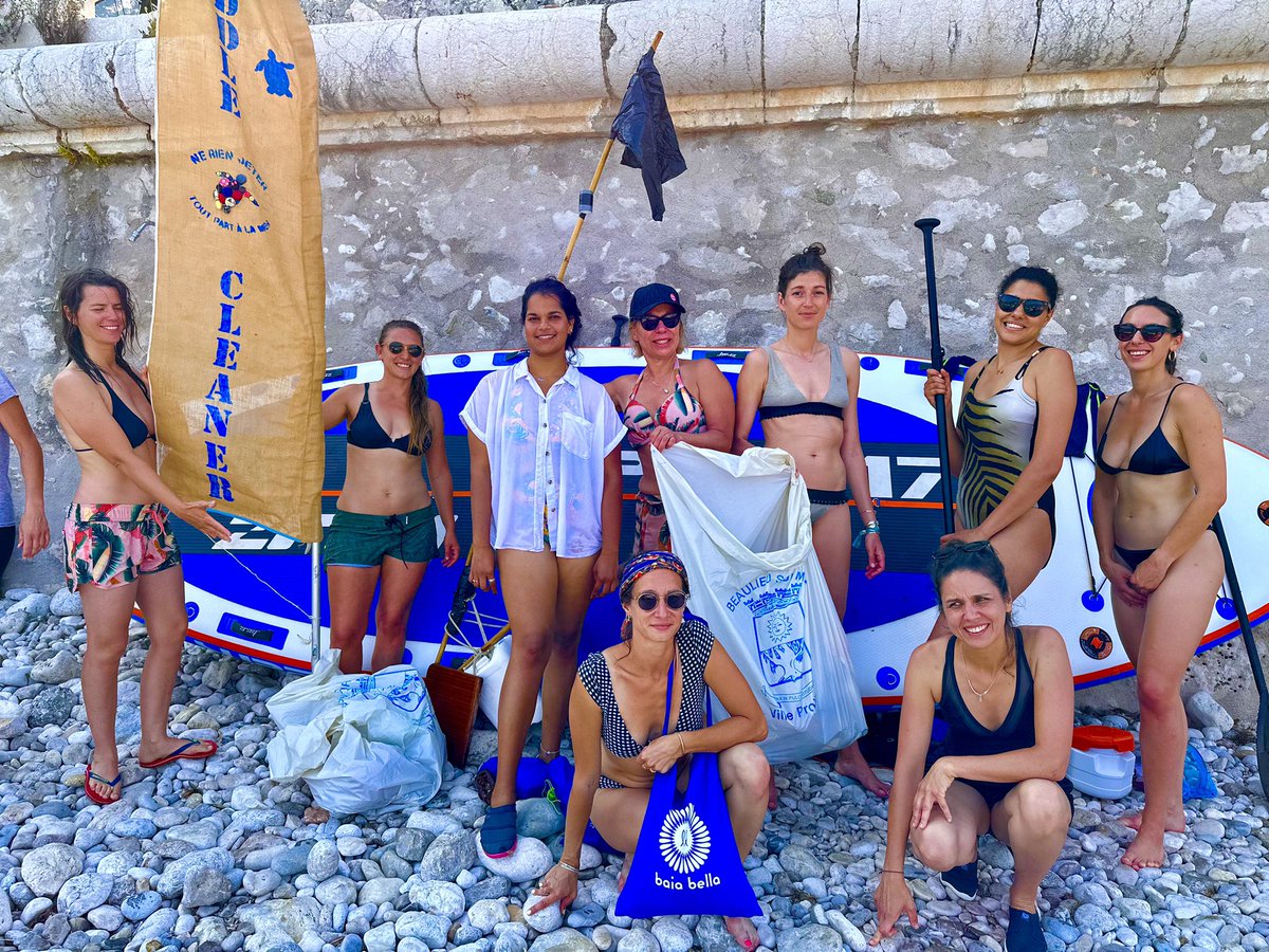 CecileDELETTRE's tweet photo. Donner du sens &amp; du fun à votre été, préserver et nettoyer la mer 🌊. 
Un RDV qui a l’avantage de 
- Créer du lien social 
- Prendre soin du littoral 
- Démontrer l’efficacité du collectif glocal. 
On se mobilise w/#PaddleCleaner + #IntFem 
150 kg de déchets récoltés l’après midi https://t.co/L3YFaYqQG2